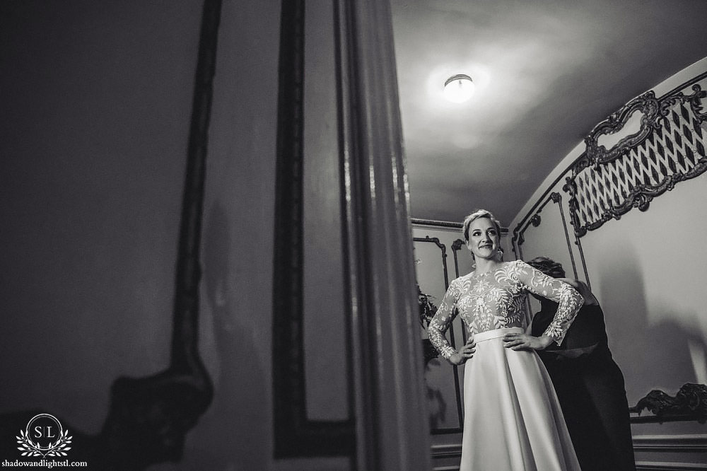 bride getting ready at Fabulous Fox Theater St Louis wedding