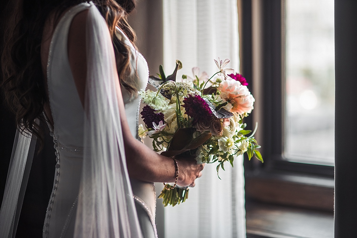 St Louis 21c Museum Hotel Wedding Photo