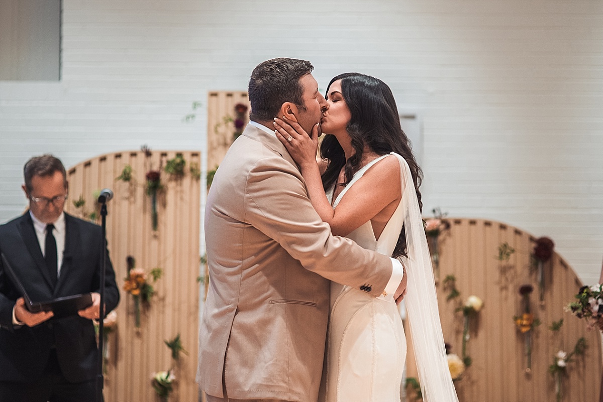 St Louis 21c Museum Hotel Wedding Photo