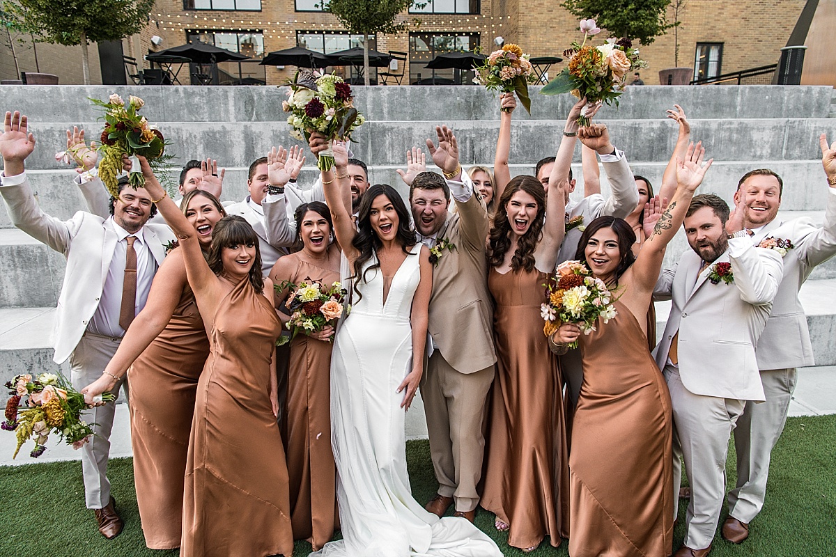 St Louis 21c Museum Hotel Wedding Photo