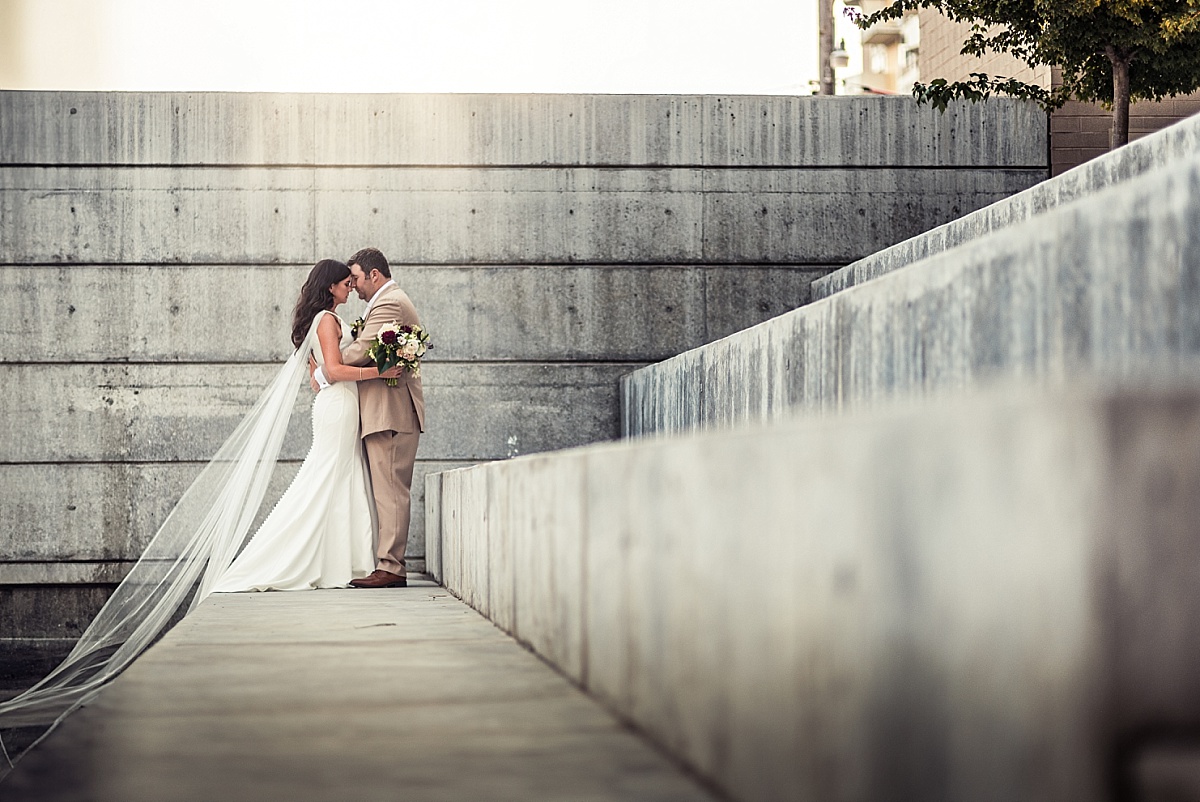 St Louis 21c Museum Hotel Wedding Photo