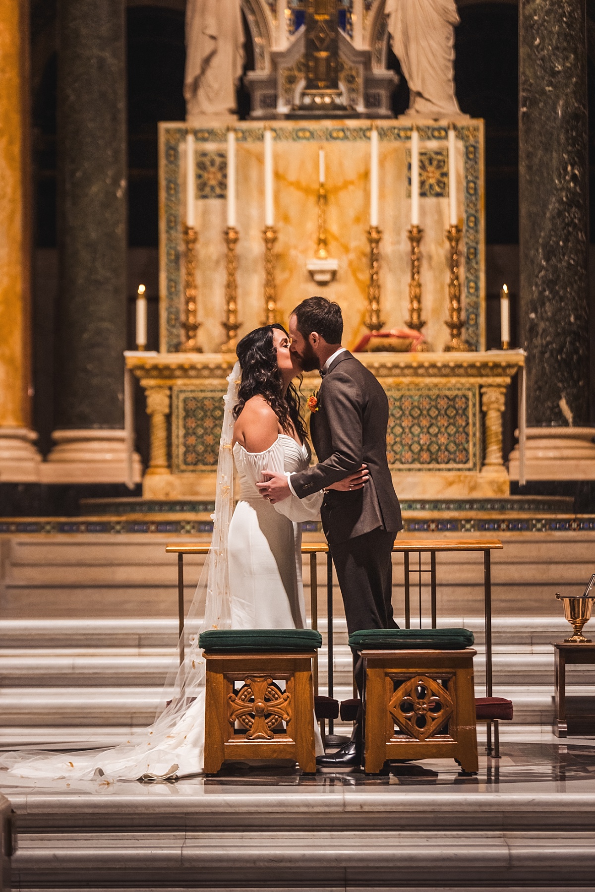 st louis wedding at the cathedral basilica