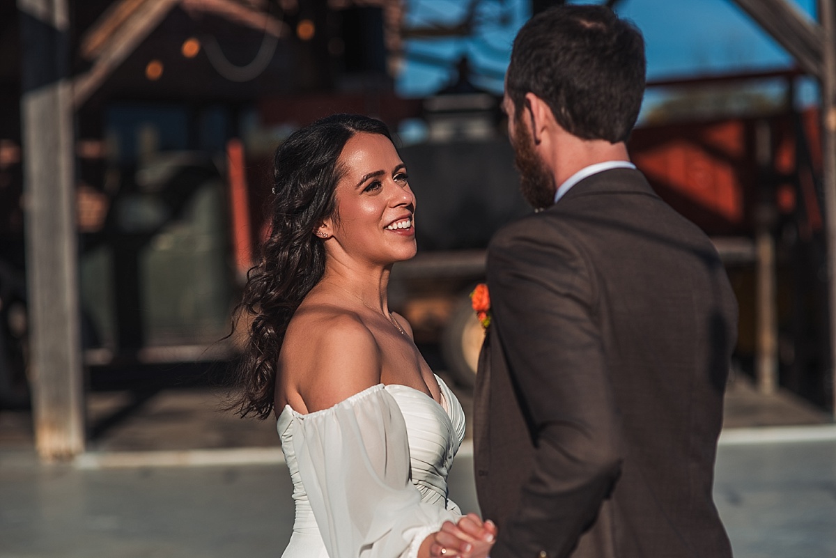 st louis wedding photo at jefferson underground