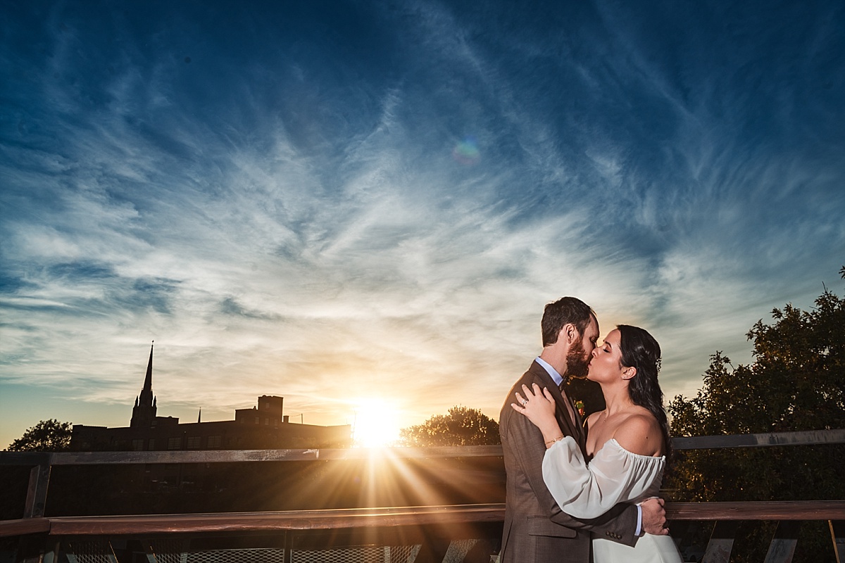 st louis wedding photo at jefferson underground